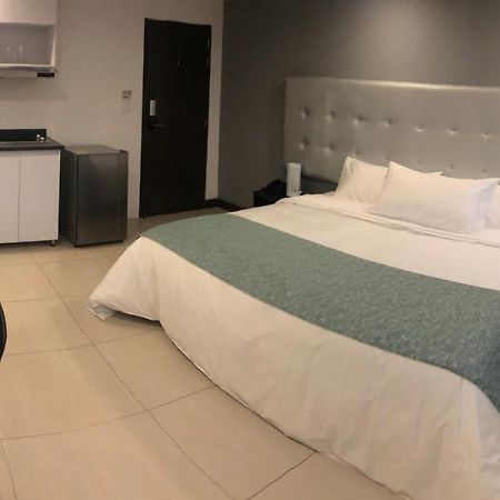 Hotel Serenity Corferias Bogotá Exteriör bild
