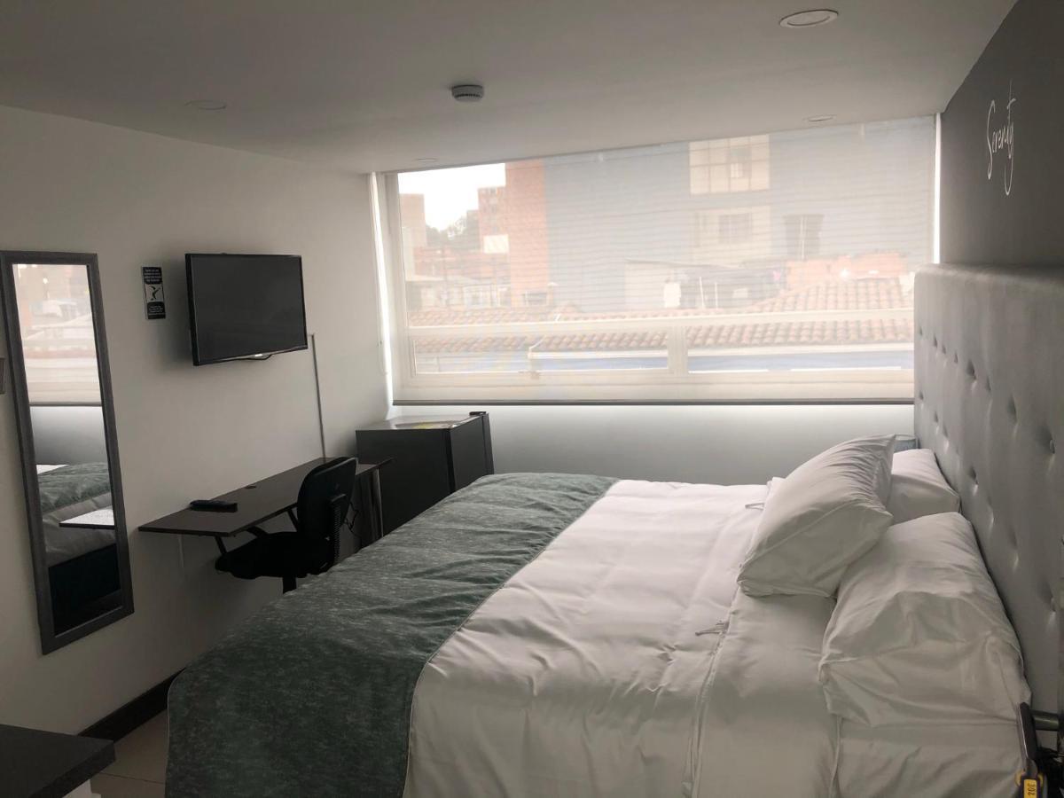 Hotel Serenity Corferias Bogotá Exteriör bild